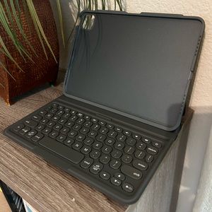 iPad Pro 11 Keyboard Case